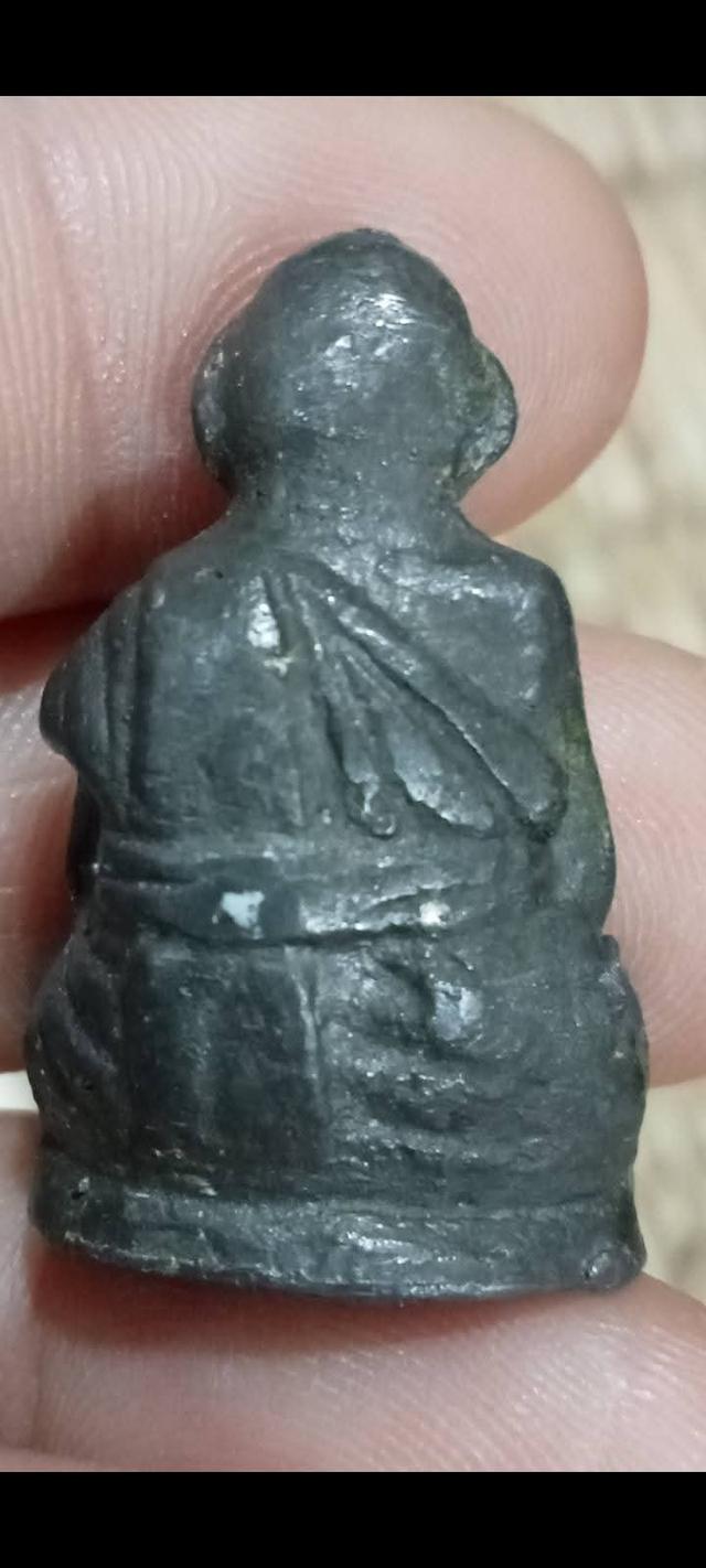 รูปหล่อหลวงปู่สุขวัดโพธิ์ทรายทอง 5