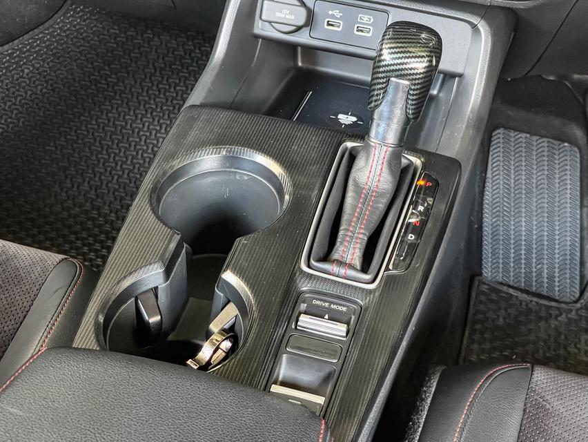 Honda Civic 2.0e:hev RS ปี22 8
