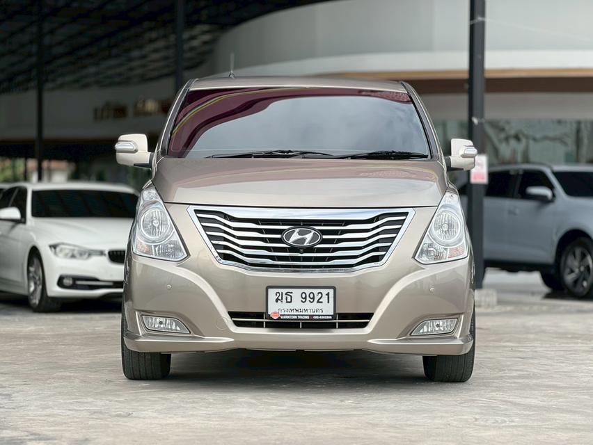 ปี 2014 HYUNDAI GRAND STAREX, 2.5 VIPคู่มือบุ๊คเซอร์วิสครบ ประตูสไลด์ไฟฟ้า