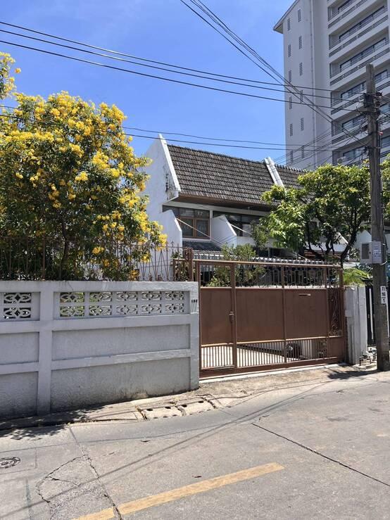 ขายที่ดิน 177 ตรว ขายตารางวาละ 350000 สุขุมวิท 65 ซอยชัยพฤกษ์ โทร 0816669559