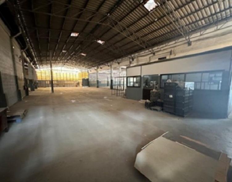 ให้เช่าโกดัง / โรงงาน อาคารสำนักงาน ซอยลาซาล 49 บางนา ทำเลดีใจกลางเมือง พื้นที่ดิน 6 ไร่ กับ 327 ตารางวา / พื้นที่อาคาร+โกดัง 7,700 ตารางเมตร  8