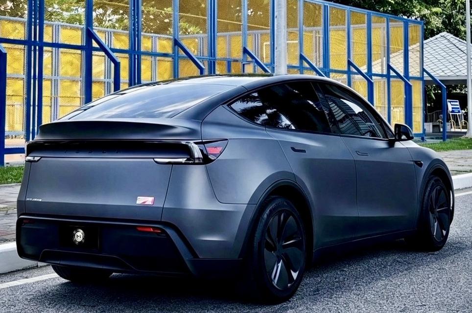 Tesla Model Y Long Range AWD āļĢāļđāļāļĒāđāļāļĒāļāļĩāđ 2