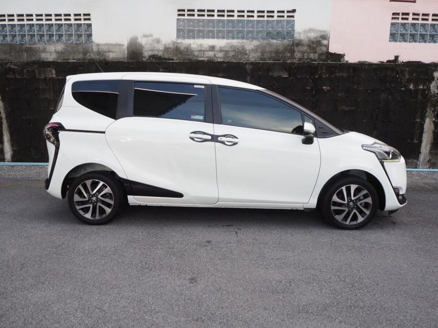 TOYOTA SIENTA, 1.5 V ปี 2017