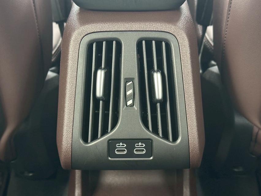 BMW X1 sdrive20i M Sport (U11) 2024 จด25  วิ่งไปเพียง 6พันโลเท่านั้น รถใหม่มาก ประหยัดไปหลายแสนเลยครับ 14