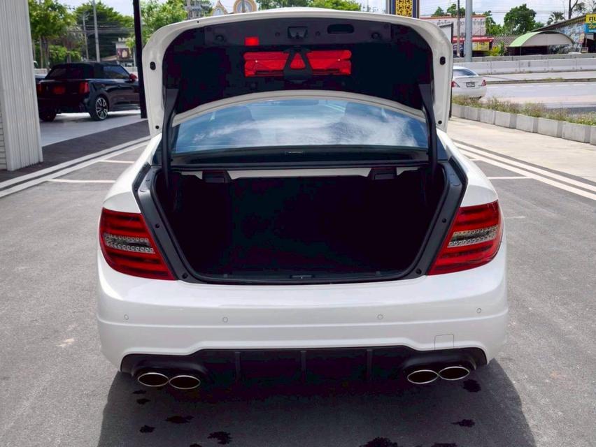 รหัสรถ KPV1240 2013 BENZ C180 COUPE AMG สี 14