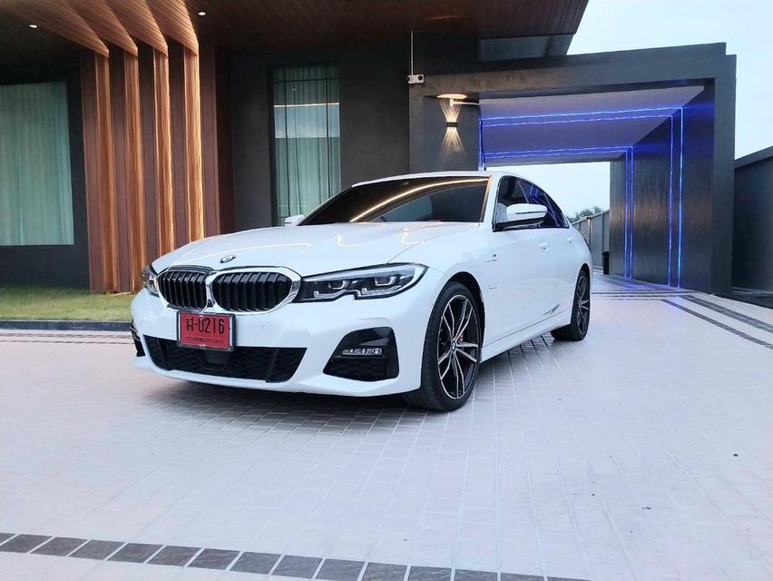 BMW 330e M-Sport 2021 ราคา 1,295,000.- 7