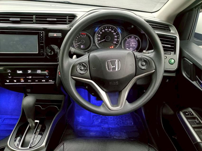 HONDA CITY 1.5 SV TOP   ปี 2018        สีขาว    ออโต้  14