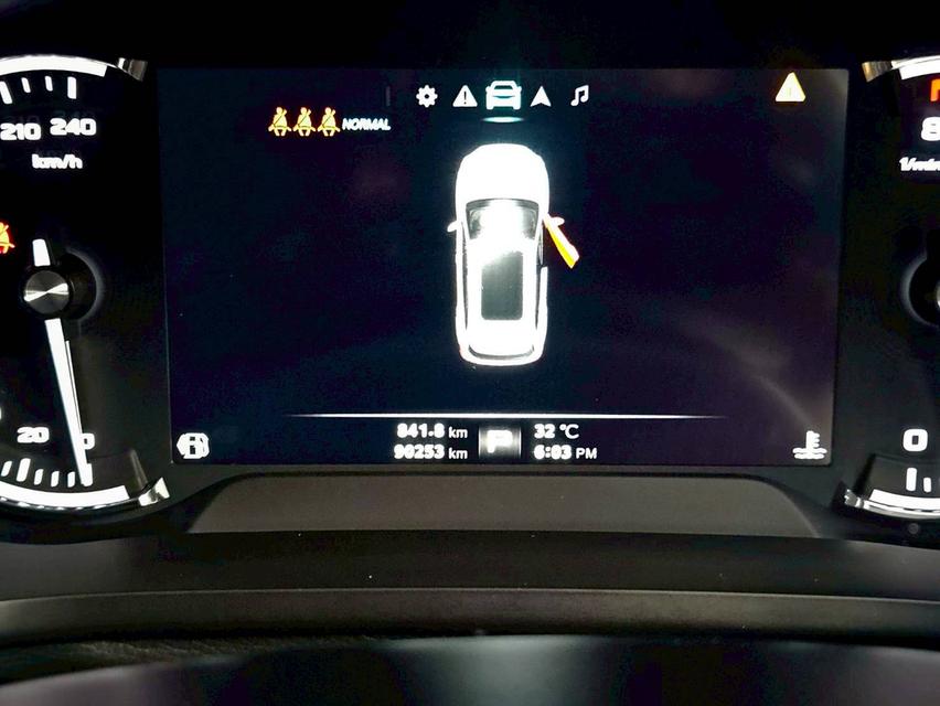 รหัสรถ SEZ2856 Mg Hs 1.5 X Sunroof (ตัวท๊อป) เกียร์ ออโต้ เบนซิน สี แดง ปี 2021 18