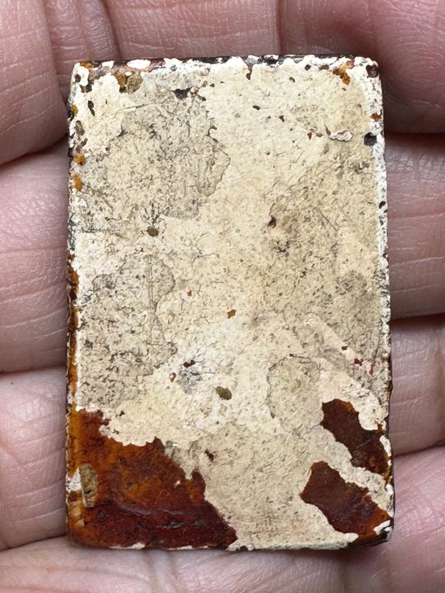 พระสมเด็จพิมพ์ใหญ่ มีคราบลงชาด ทอง เดิม