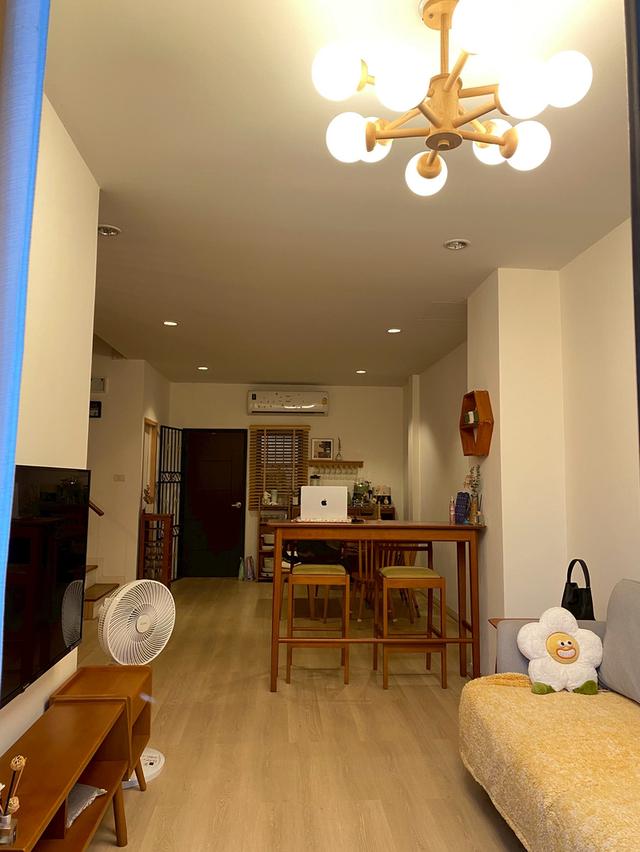 ขายบ้านมือสองสภาพใหม่เอี่ยม พร้อมอยู่ เดินทางสะดวก บนทำเลศักยภาพ 2