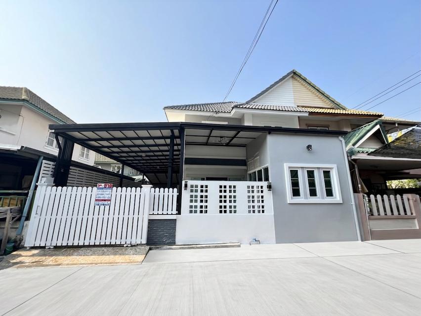 หมู่บ้านพฤกษา 30/1 (ติดถนนบ้านกล้วย-ไทรน้อย) รีโนเวทใหม่เอี่ยมทั้งหลัง 2