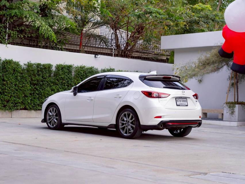 Mazda 3 2.0S ปี 2017 ♨️ #ประกันเครื่องเกียร์หลังการขาย3ปี / 30,000km. ♨️