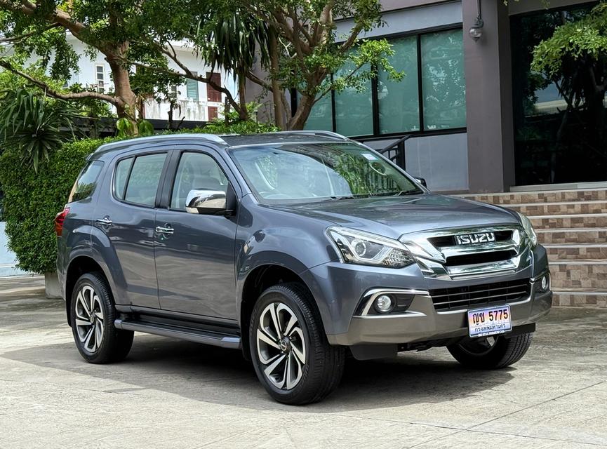 2018 ISUZU MIX 3.0 4WD รุ่น TOP สุด รถสภาพสมบูรณ์พร้อมใช้งาน รถวิ่งน้อย เข้าศูนย์ทุกระยะ ไม่เคยมีอุบัติเหตุครับ