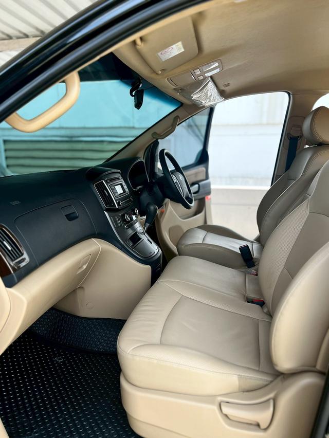 HYUNDAI H-1 2.5 Elite ปี 2018 เครื่องดีเชล  8