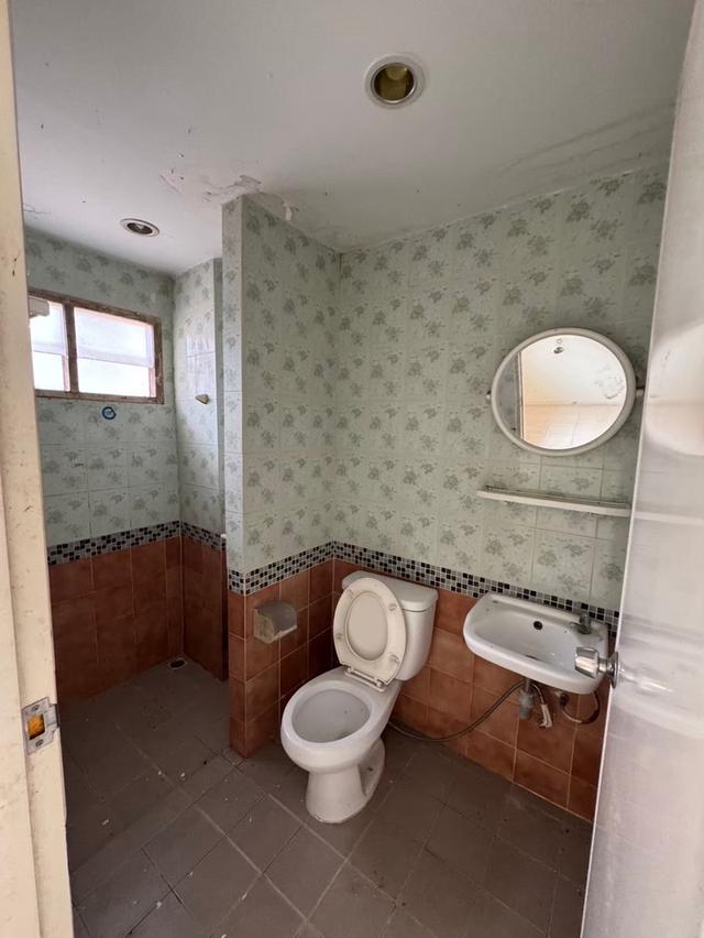 ขายทาวน์เฮ้าส์ 2 ชั้น หมู่บ้านเรืองสุข ซอยบุญวัฒนา 7 ตำบลหัวทะเล อำเภอเมืองนครราชสีมา จังหวัดนครราชสีมา 3