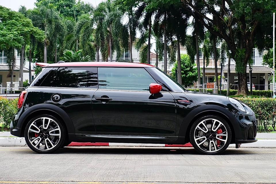 Mini F56 LCI #2 John Cooper Work 4