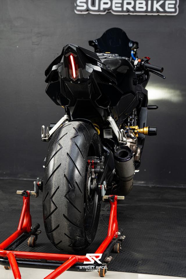 Honda 🔥 cbr650r ปี 2021 🖤 สีดำสุดเท่ ท่อ jp racing + ท้าย r1 โคตรหล่อ! รูปย่อยที่ 3