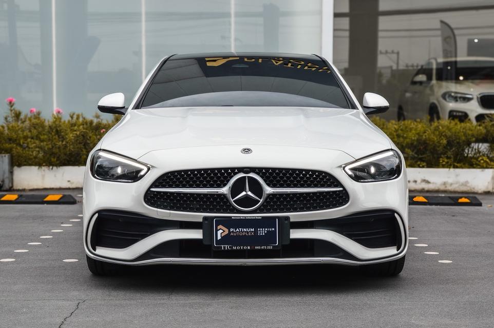 Benz C350e AMG Dynamic ปี 2023 ขาว เบาะดำแดง ไมล์ 56,xxx 2