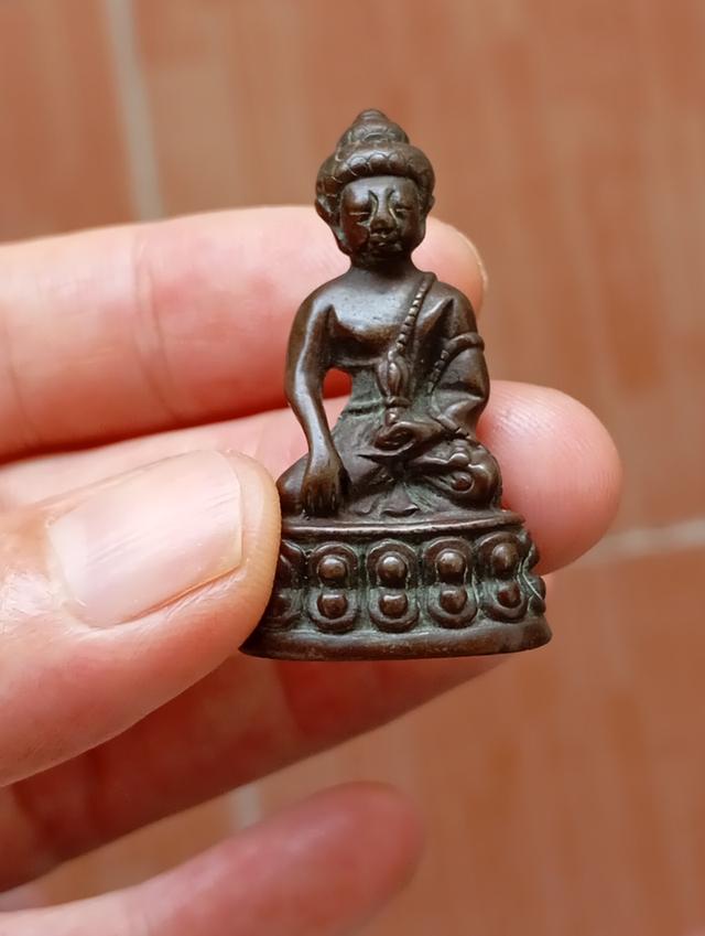 พระกรี่งเก่าไม่ทราบที่ 3