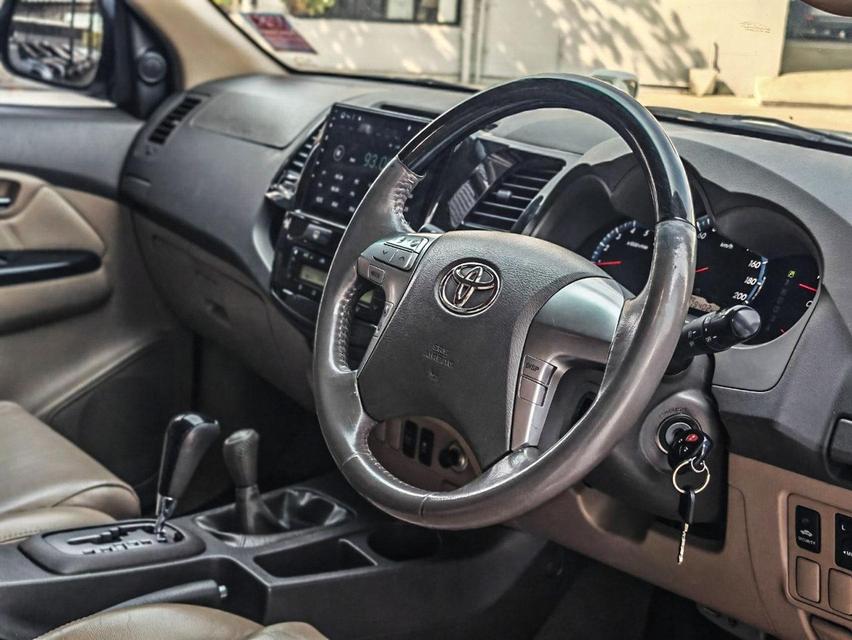 2013 TOYOTA FORTUNER 3.0V 4WD 6