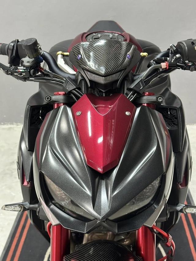 Z1000 ราคาเร้าใจแต่งเป็นแสน คุ้มจบพร้อมหล่อ 17
