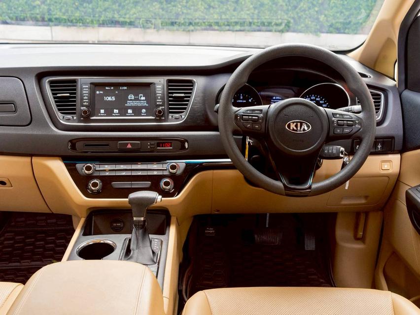 Kia Carnival 2.2LX ปี21 11