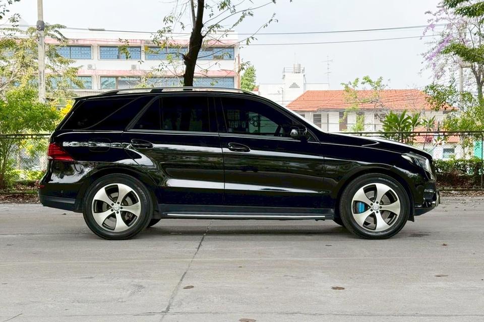 Mercedes-Benz GLE 500 e Exclusive W166 AT ปี 2017 รูปย่อยที่ 4