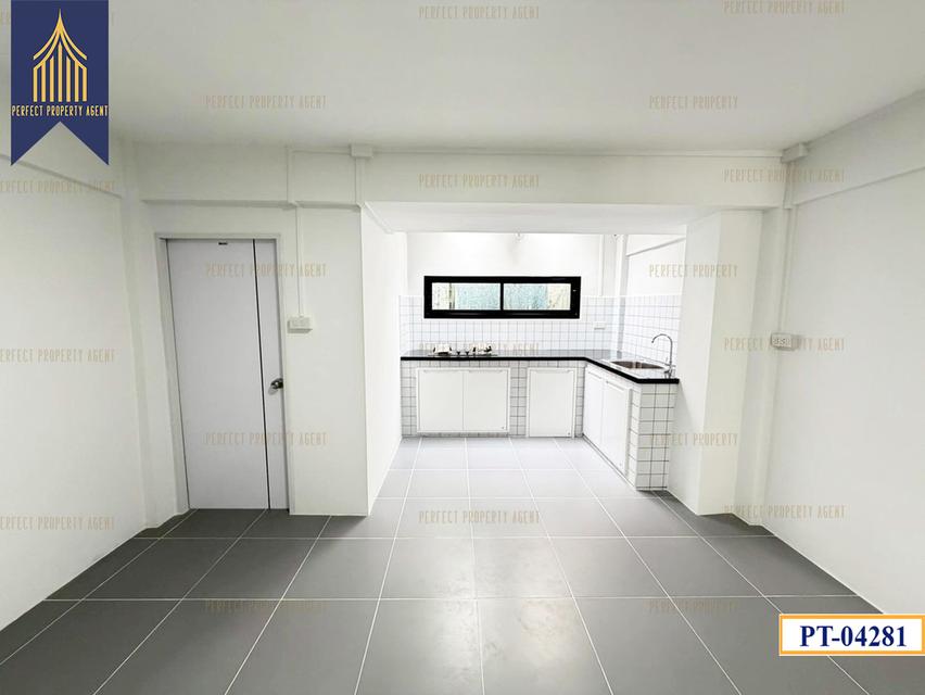 ขาย ทาวน์เฮ้าส์ เสนานิคม 1 ลาดปลาเค้า ลาดพร้าว ตกแต่งใหม่พร้อมอยู่ 8