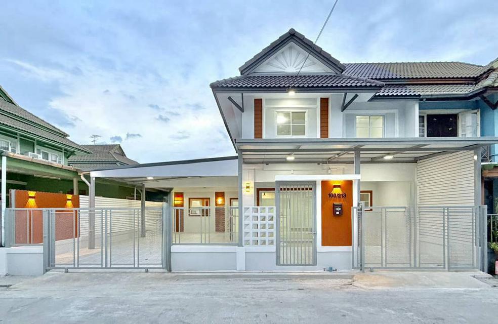 หมู่บ้านพฤกษา19  วัดลาดปลาดุกบ้านแฝด 2 ชั้น ตกแต่งใหม่พร้อมเฟอร์นิเจอร์ จอดรถในบ้านได้ถึง 3 คัน 🏗️  หน้าบ้านกว้าง 10 เมตร 1