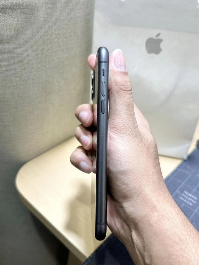 IPhone 11 สีดำ สวยมาก 3