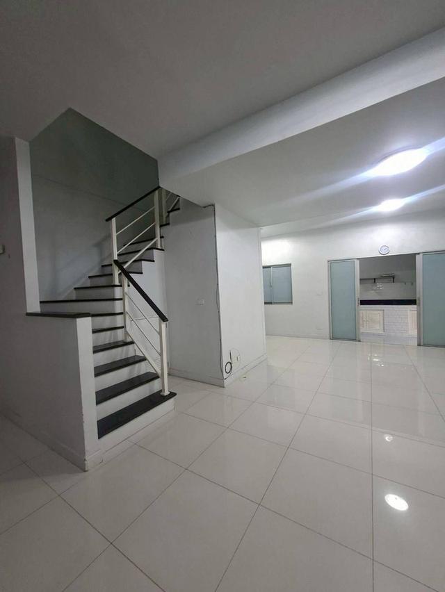 ให้เช่าทาวน์เฮ้าส์ 2 ชั้น The connect 12a กิ่งแก้ว 37 พร้อมอยู่ (N.1916) 8