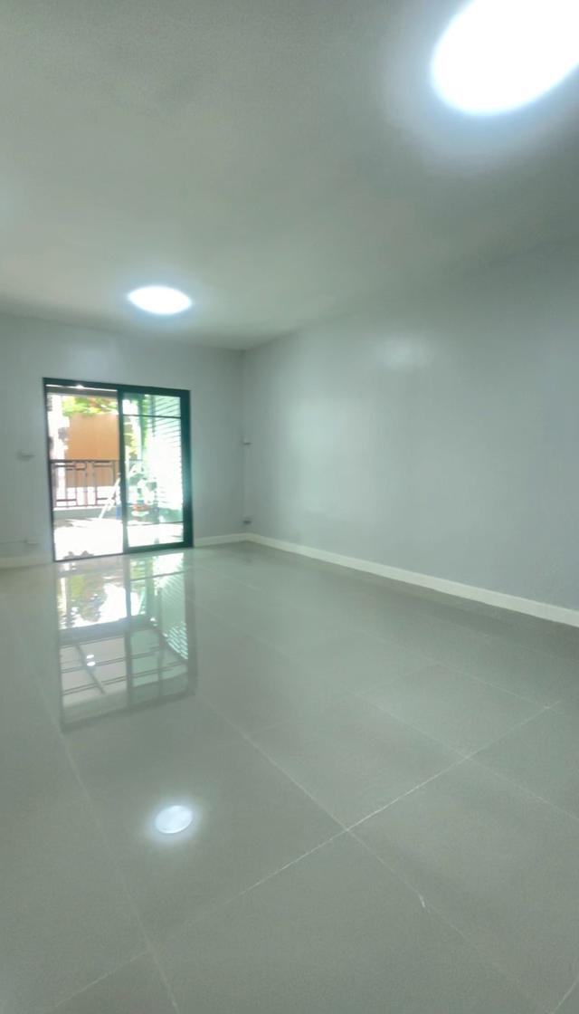 หมู่บ้านพฤกษา21 8