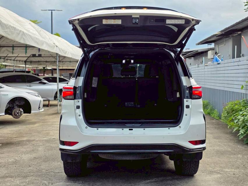 TOYOTA FORTUNER 2.8 LEGENDER 4WD ปี 2021 14
