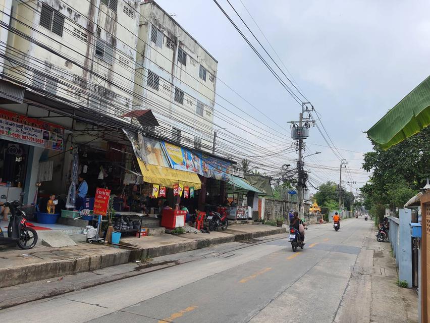 ขายบ้านเดี่ยว พื้นที่ 88 ตรว. เข้าซอยเพชรเกษม 68 เพียง 500 เมตร เหมาะเป็นที่อยู่อาศัย และทำธุรกิจ 9