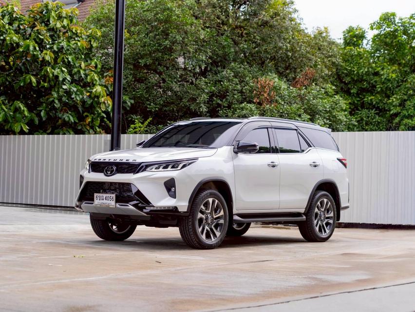ไมล์แท้ 768 km.TOYOTA FORTUNER 2.4 LEGENDER 2WD ปี 2025