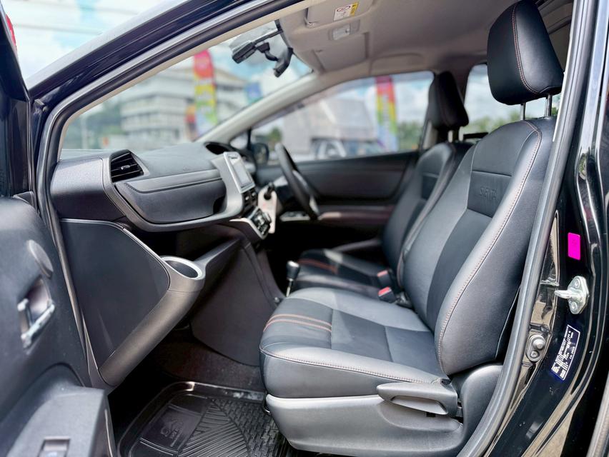 Toyoya Sienta 1.5V ปี20 14