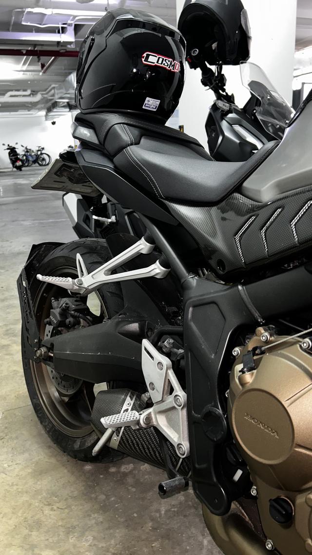 selling beautiful CBR650 bike