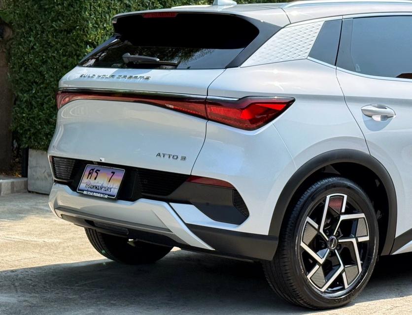 2023 BYD ATTO 3 EXTENDED RANGE ( รุ่น TOP ) รถมือเดียวออกป้ายแดง รถวิ่งน้อยเพียง 19,000 กม รถเข้าศูนย์ทุกระยะ รถไม่เคยมีอุบัติเหตุครับ รูปที่ 9