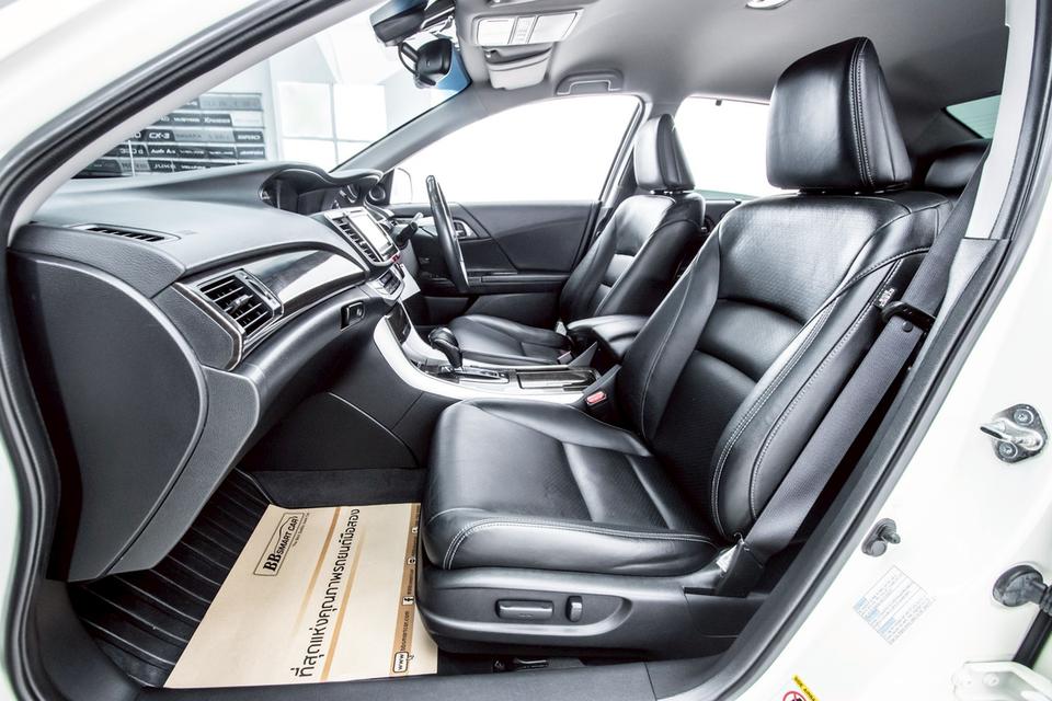 รหัสรถ 3A927 ACCORD 2.0 HYBRID 2015 4
