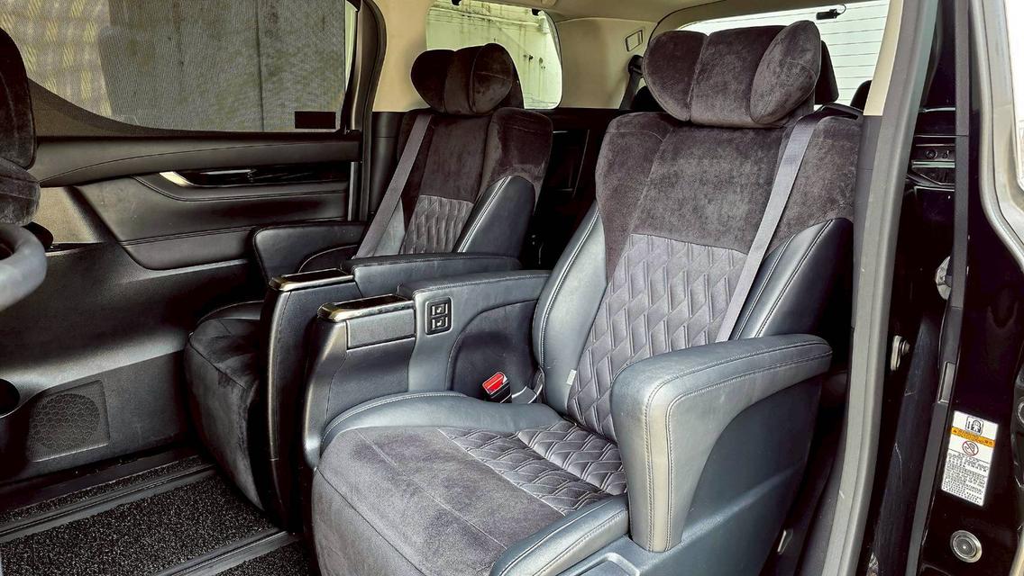 ขาย Toyota Vellfire 2.5ZG ปี17 14