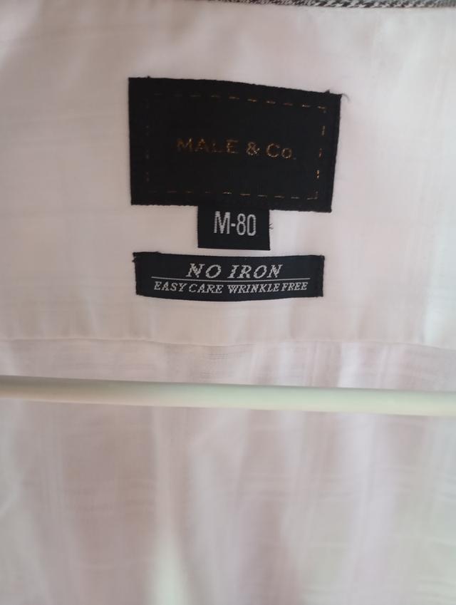 เสื้อขาว MALE&CO M80 สภาพดี ขาวสะอาด 4