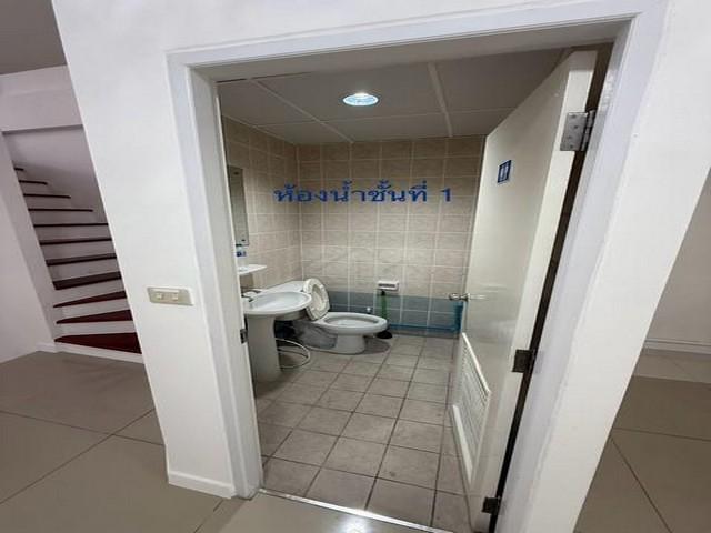 PB5838 ให้เช่าทาวน์โฮม 3.5 ชั้น ย่านรัชดา เหม่งจ๋าย หมู่บ้านบ้านกลางเมือง1 ซอยสหการประมูล 11