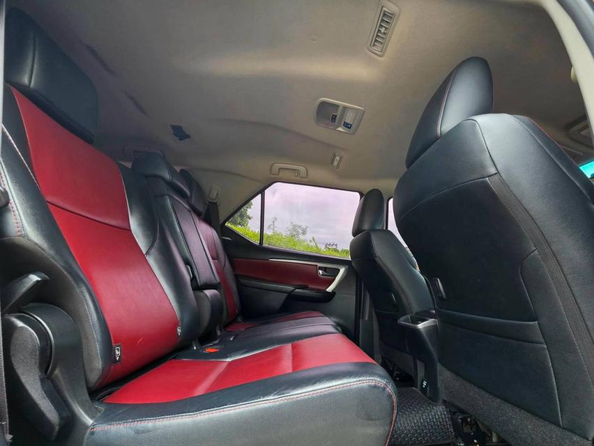 รหัสรถ PEAT626 💎 TOYOTA FORTUNER 2.8 TRD Sportivo ปี 2017 รูปที่ 14