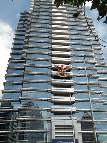00086 ให้เช่า สำนักงาน อาคารกรุงเทพประกันภัย 70000 บาทต่อเดือน กรุงเทพ สาทร ชั้นที่ 1 1 ไร่ 401 ตร.วา 1