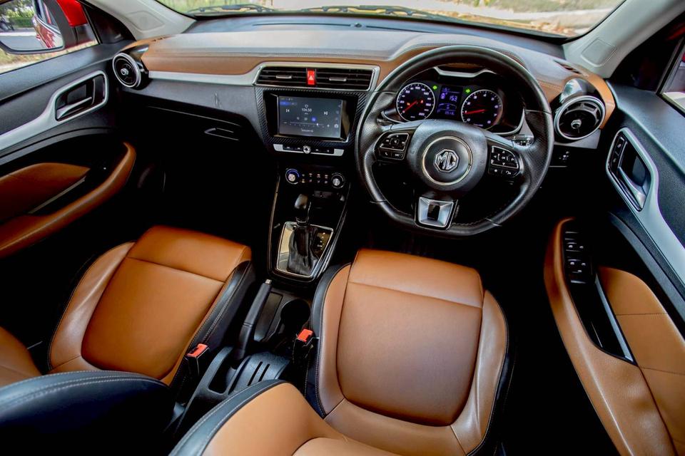 MG ZS 1.5 X ปี 2018 สีแดง มือเดียวป้ายแดง 12