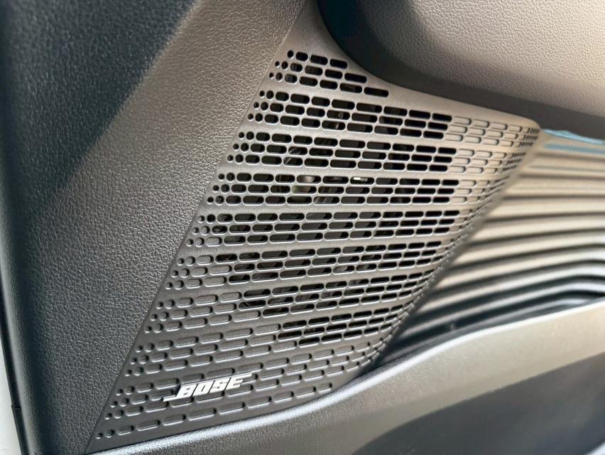 รหัสรถ AP536 Hyundai Staria Premium Sunroof 2.2D 8AT TOP สุดปี 2024 รูปที่ 17