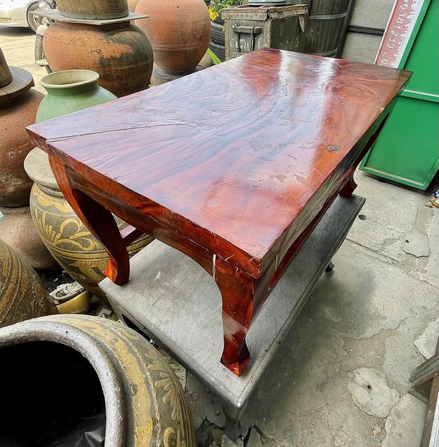 โต๊ะไม้ประดู่แผ่นเดียว โต๊ะไม้ประดู่ ขนาดยาว90ซม โต๊ะรับรองไม้ประดู่