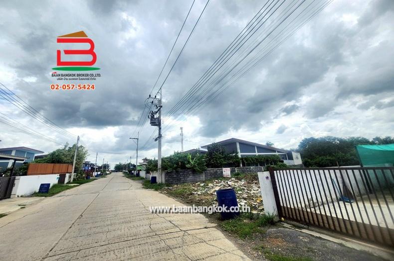 ที่ดินเปล่า หมู่บ้าน อมรทรัพย์ คลอง5 เนื้อที่ 63 ตรว. ถนนรังสิต-นครนายก ต.คลองห้า อ.คลองหลวง จ.ปทุมธานี