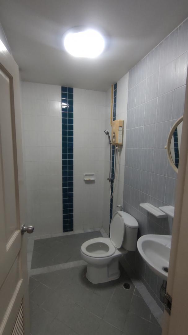 ขายทาวน์โฮมหมู่บ้าน ปริญญาลักษณ์ สาธร 3ชั้น 18ตรว 4นอน 3