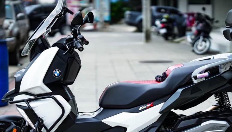 2019 BMW C400X 9